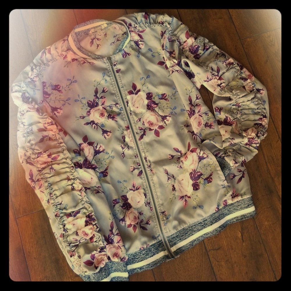 Buckle Lightweight Jacket